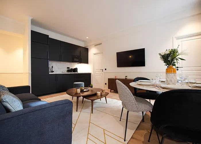 Luxury 3 Bedrooms Flat - Grands Boulevards Paryż